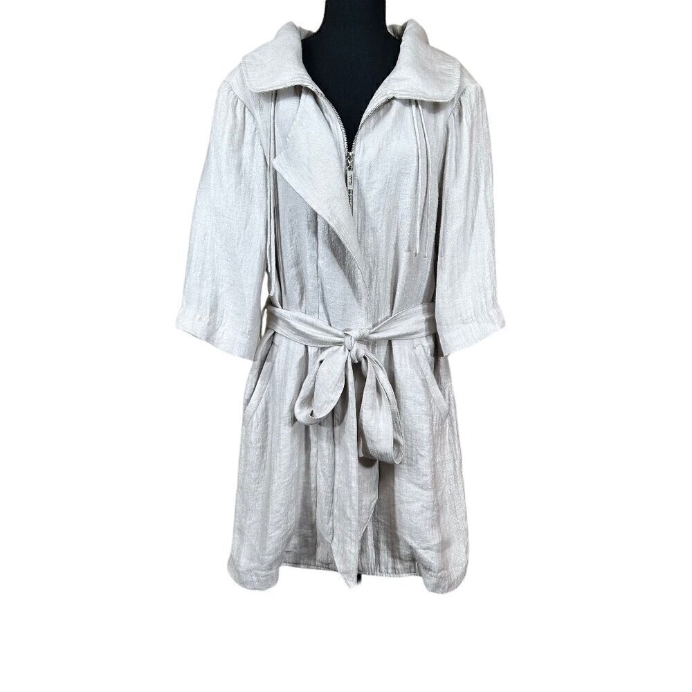 Shoulder Brazil-Made White Viscose Blend Trench Coat Size M